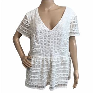 Lane Bryant White Top, Size 22/24 ✌️